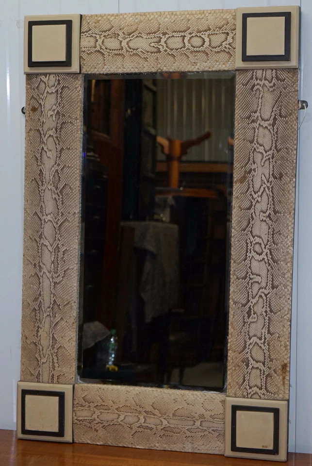 RARE VINTAGE SNAKESKIN MIRROR UPHOLSTERED ON SOLID WOOD ANTIQUE TIMBER FRAME - Image 3 of 4