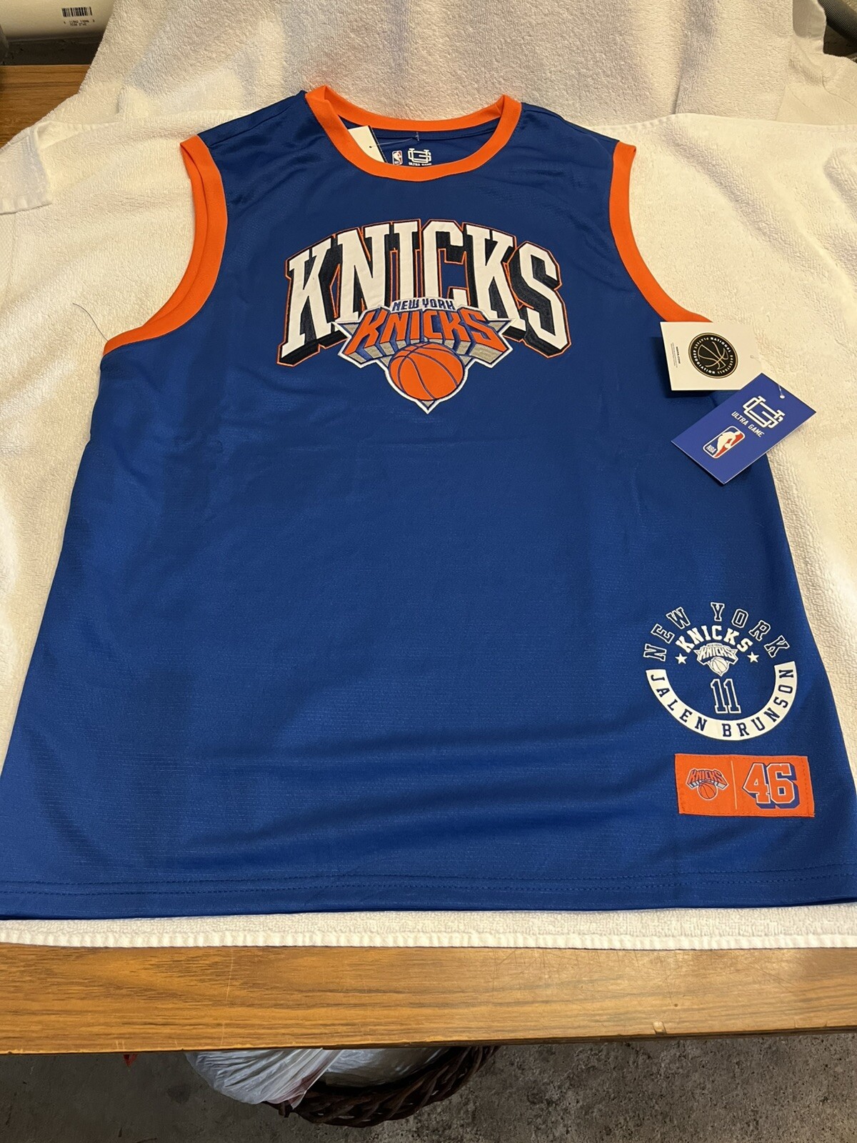 new york knicks jersey large