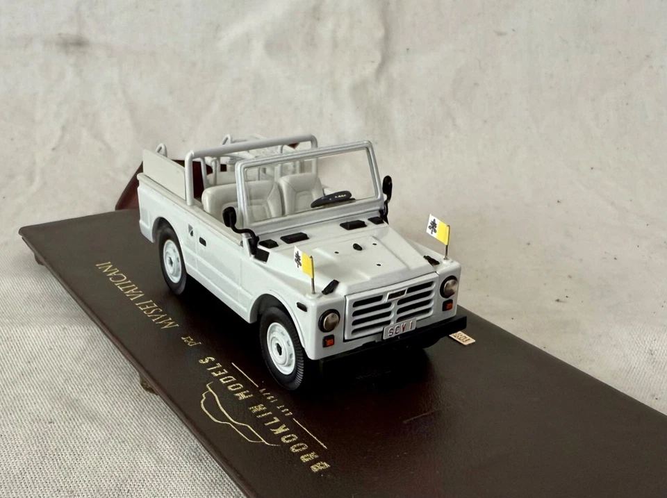 Brooklin Modelos 1980 Fiat 1107 Nuova Campagnola Colección Vaticano MV01 1/43 Foto 2 de 4