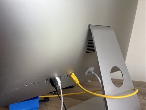 a2116 iMac, NO Screen/Hard Drive. Runs Great, No Mechanical Issues. I3 8gb ram - Picture 5 of 6