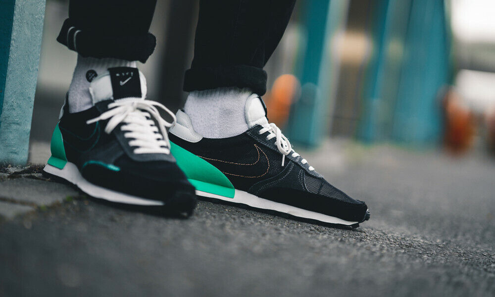 NIKE DAYBREAK-TYPE SIZE UK 7.5 EUR 42 US 8.5 (CJ1156 001 NIKE DAYBREAK-TYPE SIZE UK 7.5 EUR 42 US 8.5 (CJ1156 001