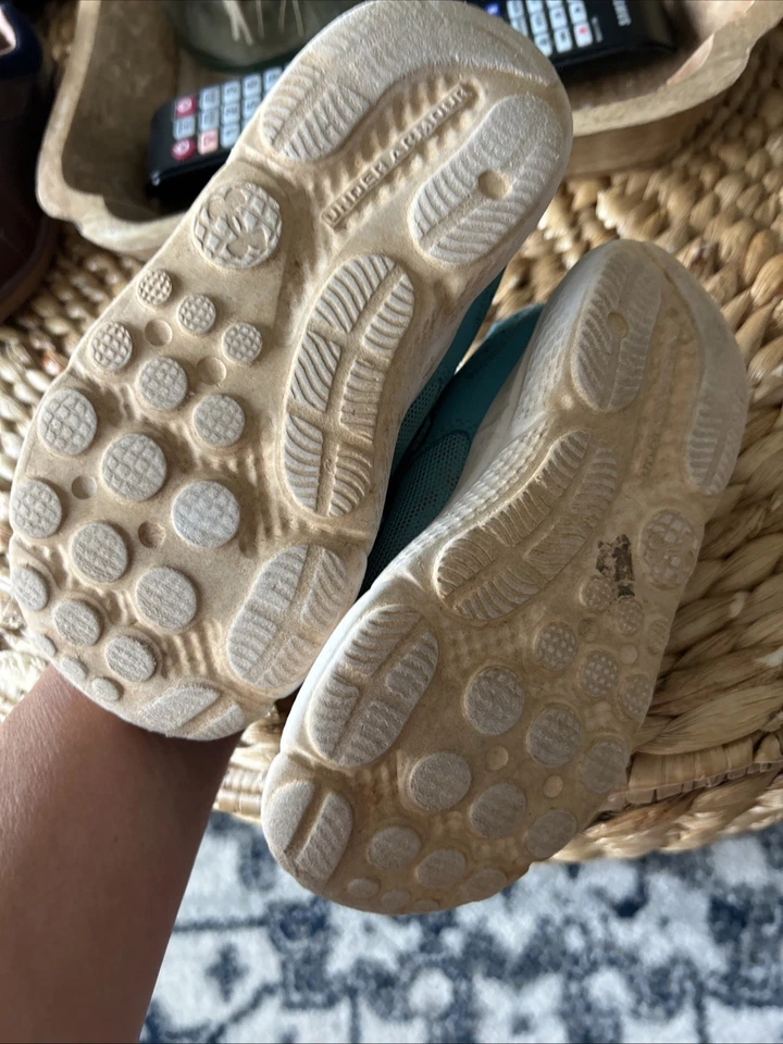 Under Armour Toddler 10m Athletic Shoes Teal/pink GUC - Image 4 of 4