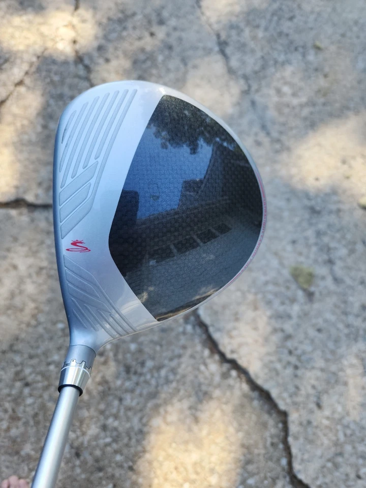 Cobra King F8 Driver 12.5* (Adjustable) Air Speeder 40 Graphite Regular RH  - Image 3 of 4