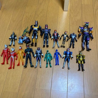 Kamen Rider Super Sentai Ultraman Actionfigur Set 19