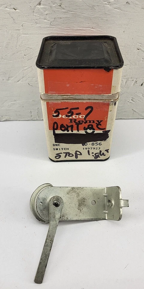 Nuevo de Lote Antiguo 1955 1957 Pontiac Starchief Chieftain Safari Delco Remy Interruptor de luz de parada Foto 2 de 3