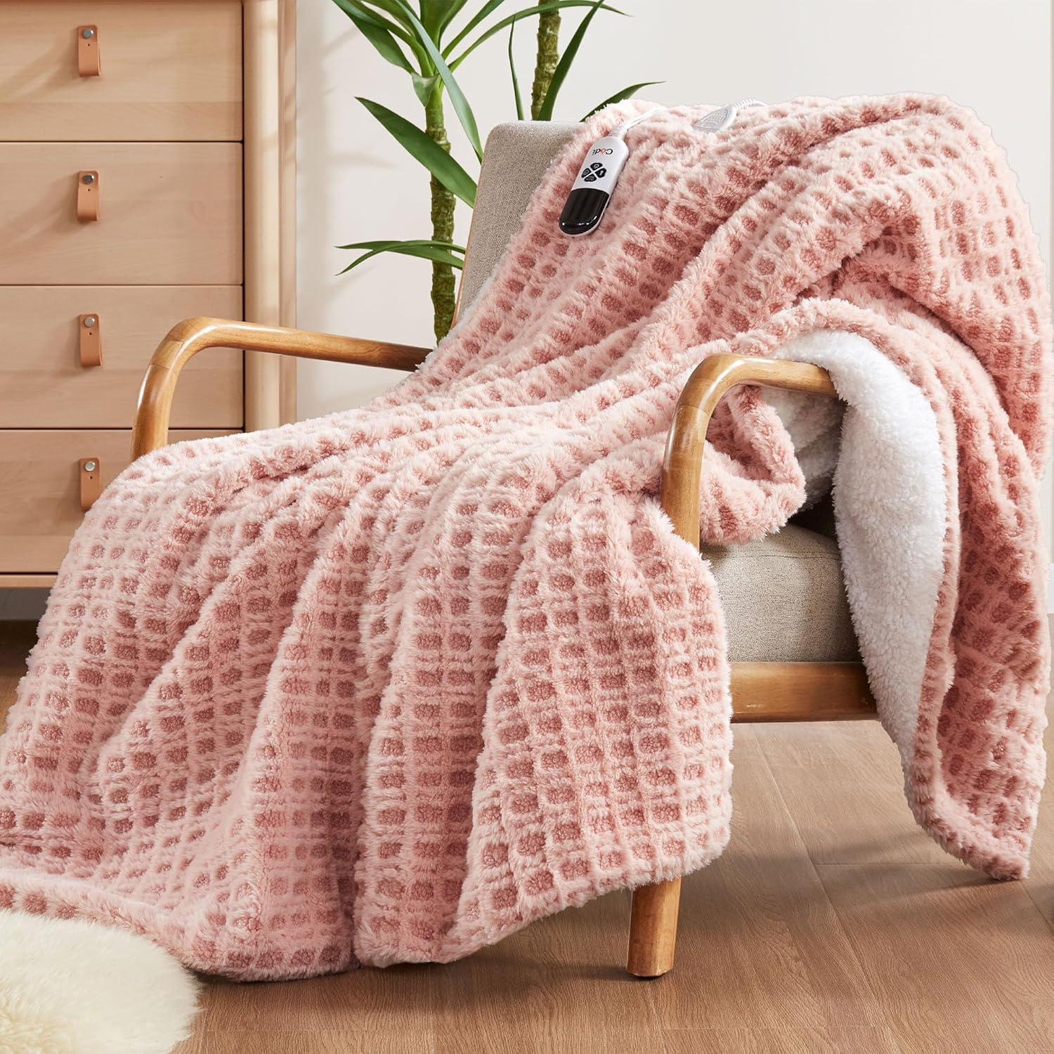 Pink Faux Fur Heated Throw Blanket - Ultra Soft Luxury Electric Warming Blanket for Women
