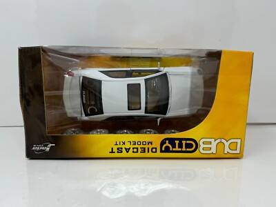 Jada Dub City 2002 Cadillac CTS Model Kit 1:24 Diecast | eBay