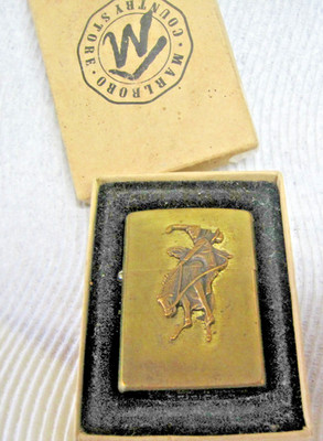 VTG 1990s ZIPPO MARLBORO COUNTRY BRASS COWBOY BUCKING BRONCO HORSE UNFIRED W/BOX