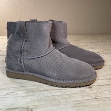UGG Classic Short II Boots  Gray Perforated Sheepskin  Women 8 Cozy