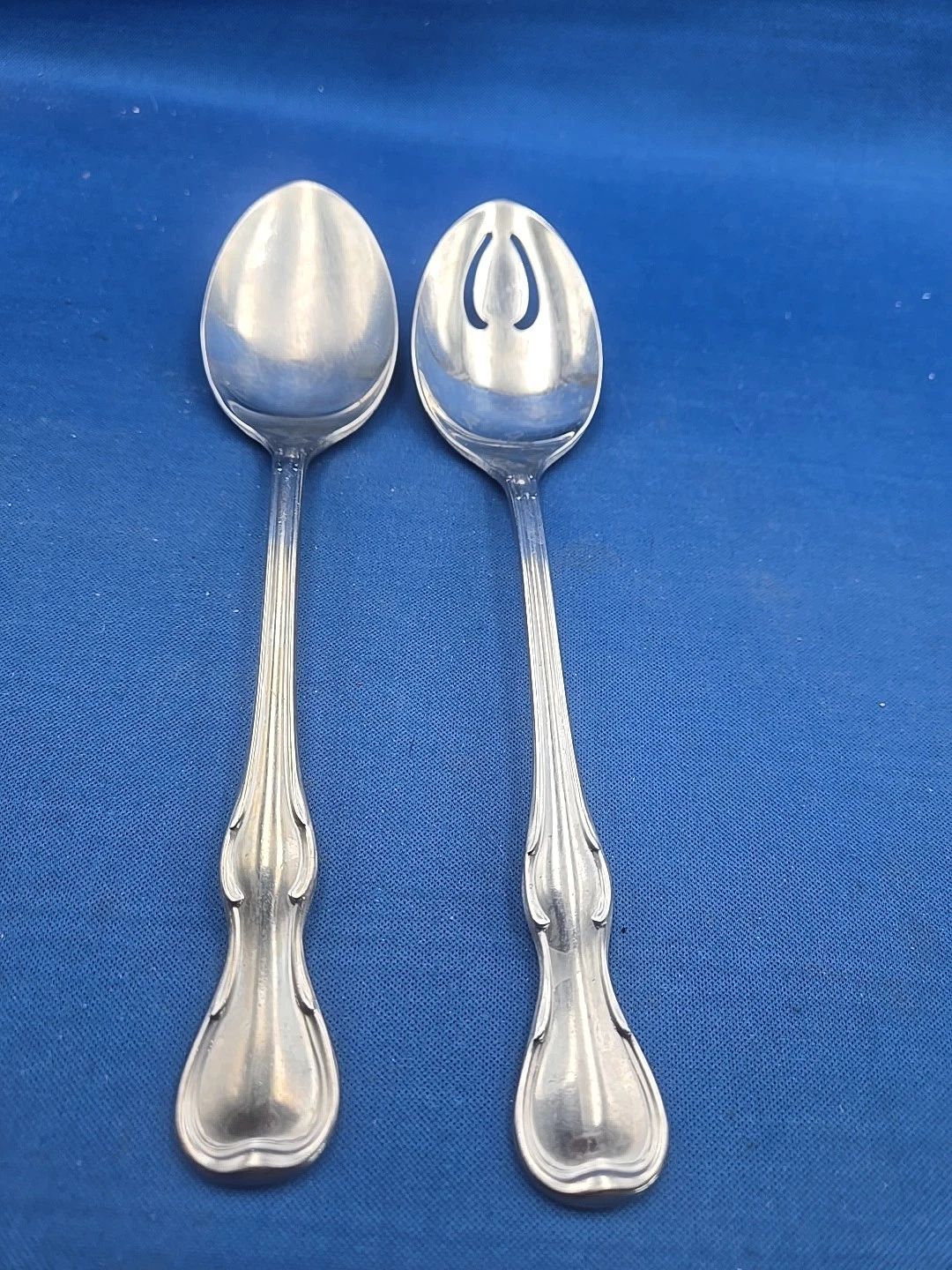 2 Reed Barton Modern Provincial Stainless Serving Spoons Solid & Pierced 8 3/8"