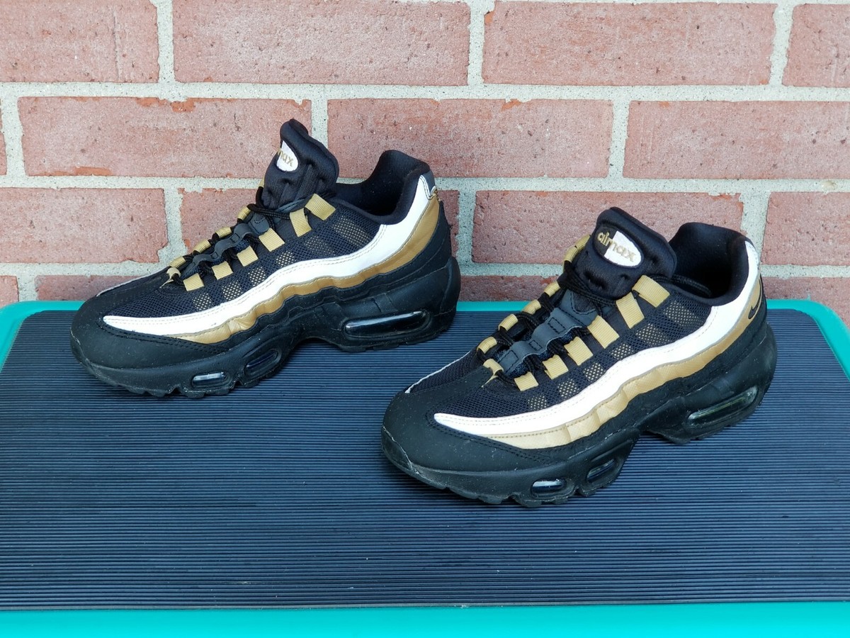 Nike AIR MAX 95 OG Running Shoes BLACK GOLD AT2865 002 Boys  display picture 1