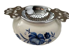 Vintage Lord Nelson Pottery Blue/White Floral MId Century Tea Strainer England