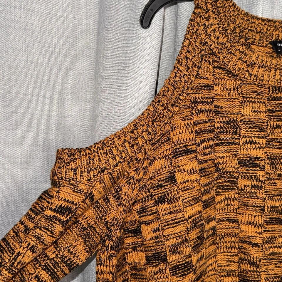 Suéter tejido manga larga hombro abierto talla M The Fifth Label para mujer Foto 4 de 4