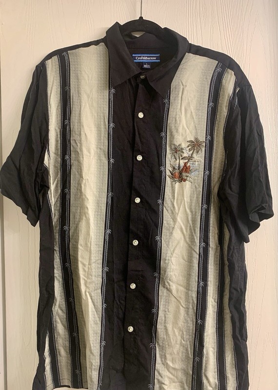 Croft&Barrow Men’s L Hawaiian Cream & Black, Short Sleeve Button Down Shirt