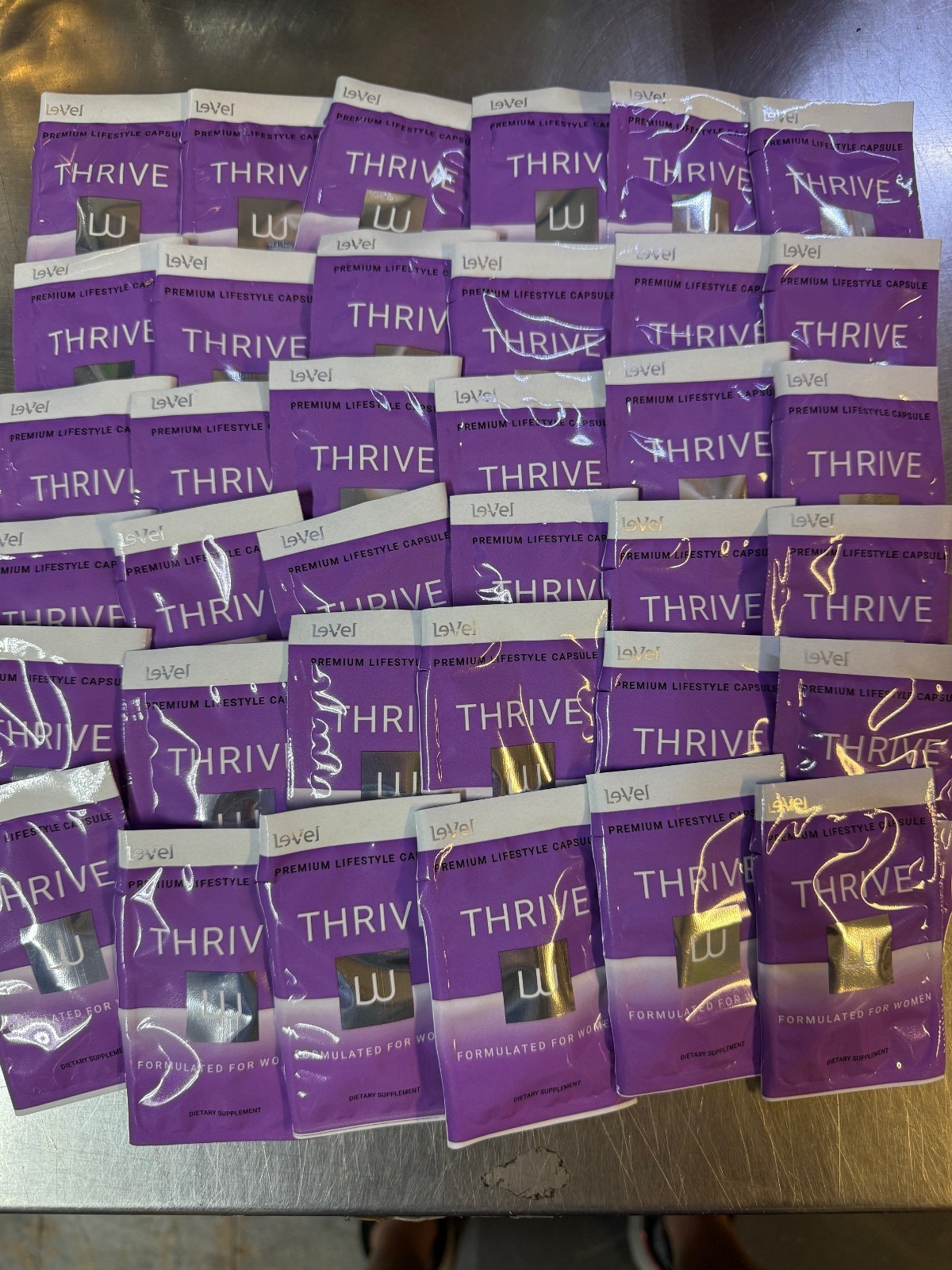 72ct Thrive Womens Premium Lifestyle Capsules Mfg 02/2023 - 36 servings