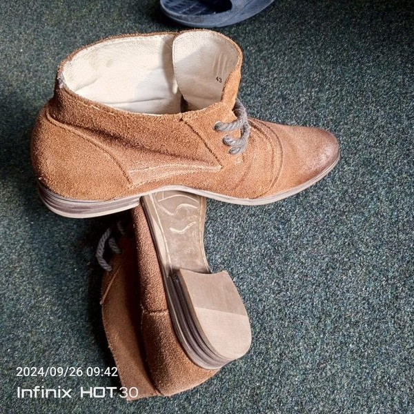 Men & Other Stories Boots Beige Suede 43