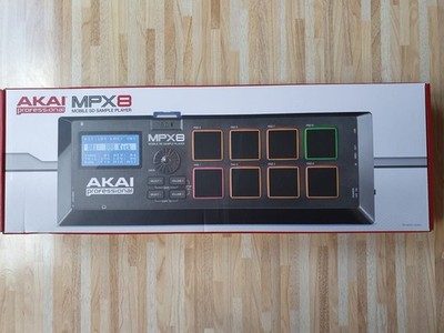 AKAI MPX 8 SAMPLE PLAYER & MIDI CONTROLLER STANDALONE SAMPLE 8 PADS USB MIDI