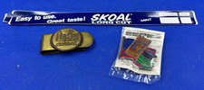 Vintage Skoal Smokeless Tobacco Money Clip   Cowboys on Fence, Pin  Sticker