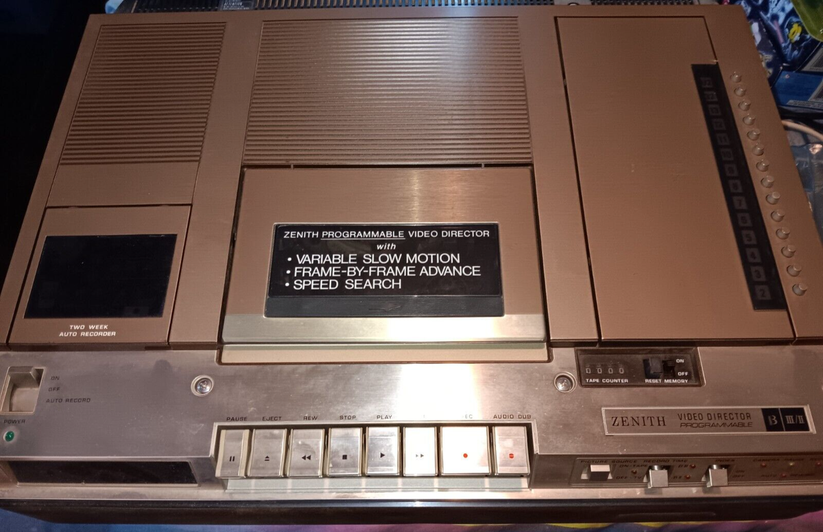 Zenith Video Director Programmable Cassette Recorder VR9750J