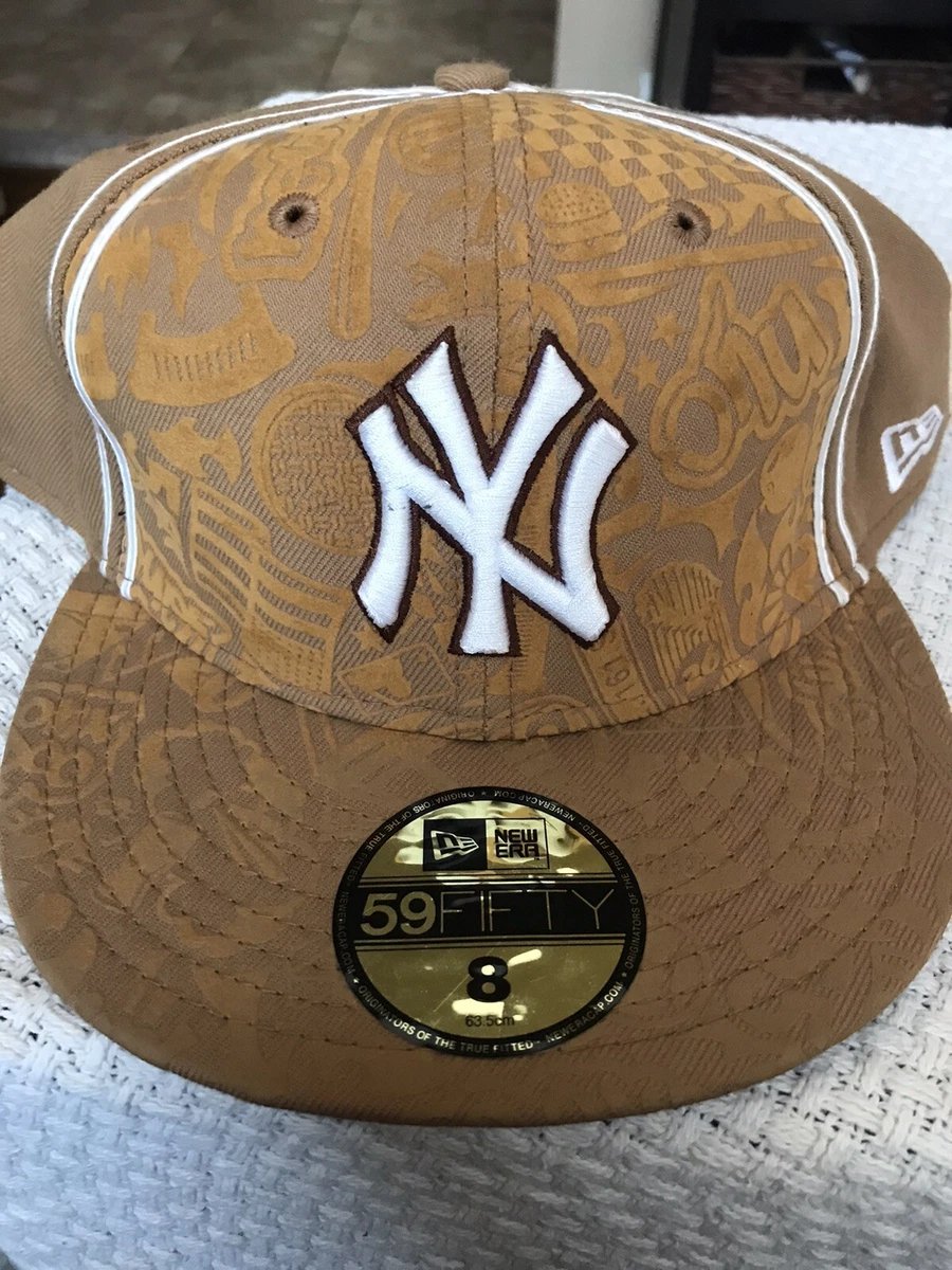 New York Yankees New Era Fitted Hat Size 8. See Description