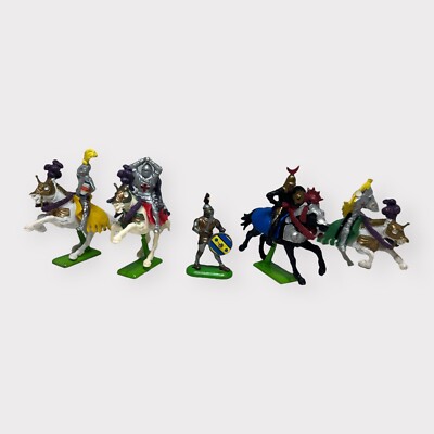 Britains Deetail Figure Bundle [5 Knights, 4 Horses] - Made in England - Vintage