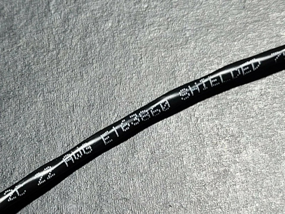 Cable de audio/control blindado Alpha Wire 2461C 22/1P Twist Par TnCu negro/50 pies Foto 3 de 4