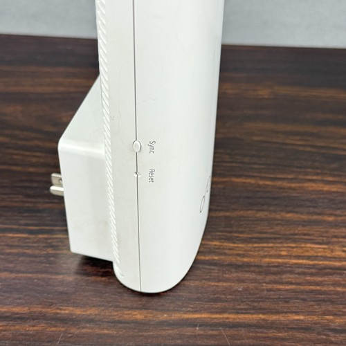 Netgear Orbi Wandstecker Satellit RBW30 weiß / GETESTET - Bild 2 von 4