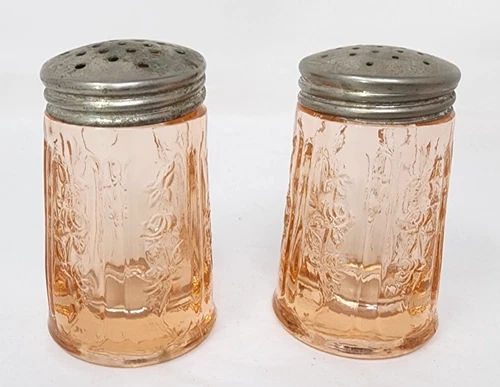 Vintage Federal Pink Depression Glass Sharon Cabbage Rose Salt & Pepper Shakers
