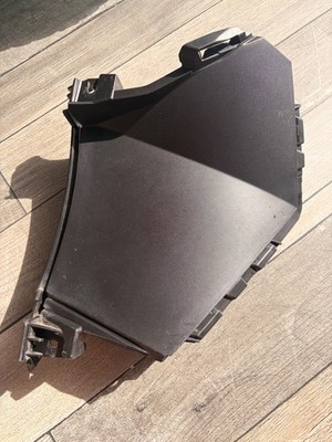 Renault Megane E-Tech Offside Front Bumper Air Duct 622568707R