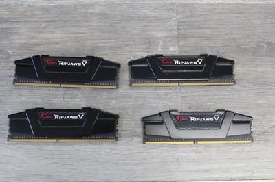 G. SKILL Ripjaws V 32GB (4x8GB) DDR4-3600 DIMM Intel XMP 2.0 F4-3600C16D-16GVKC - image 1 of 4
