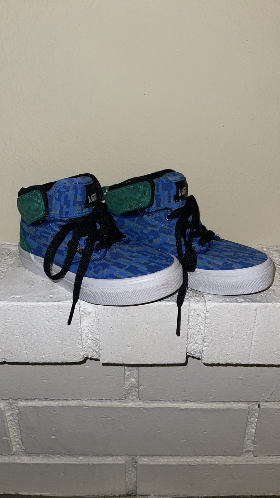 Vans Boys Mid Top Patterned Blue Green Black White Geometric