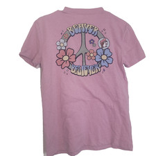 Bucees size YL youth large pink shirt flower Beaver believer cute fun travel