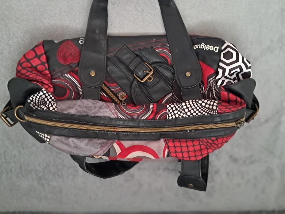 Bolso Desiqual We love Lona Negra y Roja Arte Abstracto Artístico Boho Foto 3 de 4