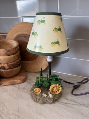 Vintage 1999 John Deere Resin Tractor Desk Top Lamp w/Shade 12  Tall