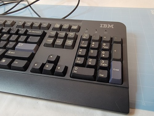 IBM Lenovo KB-0225 PS/2 Wired Black Keyboard 89P8300 Vintage Gaming - Picture 3 of 4