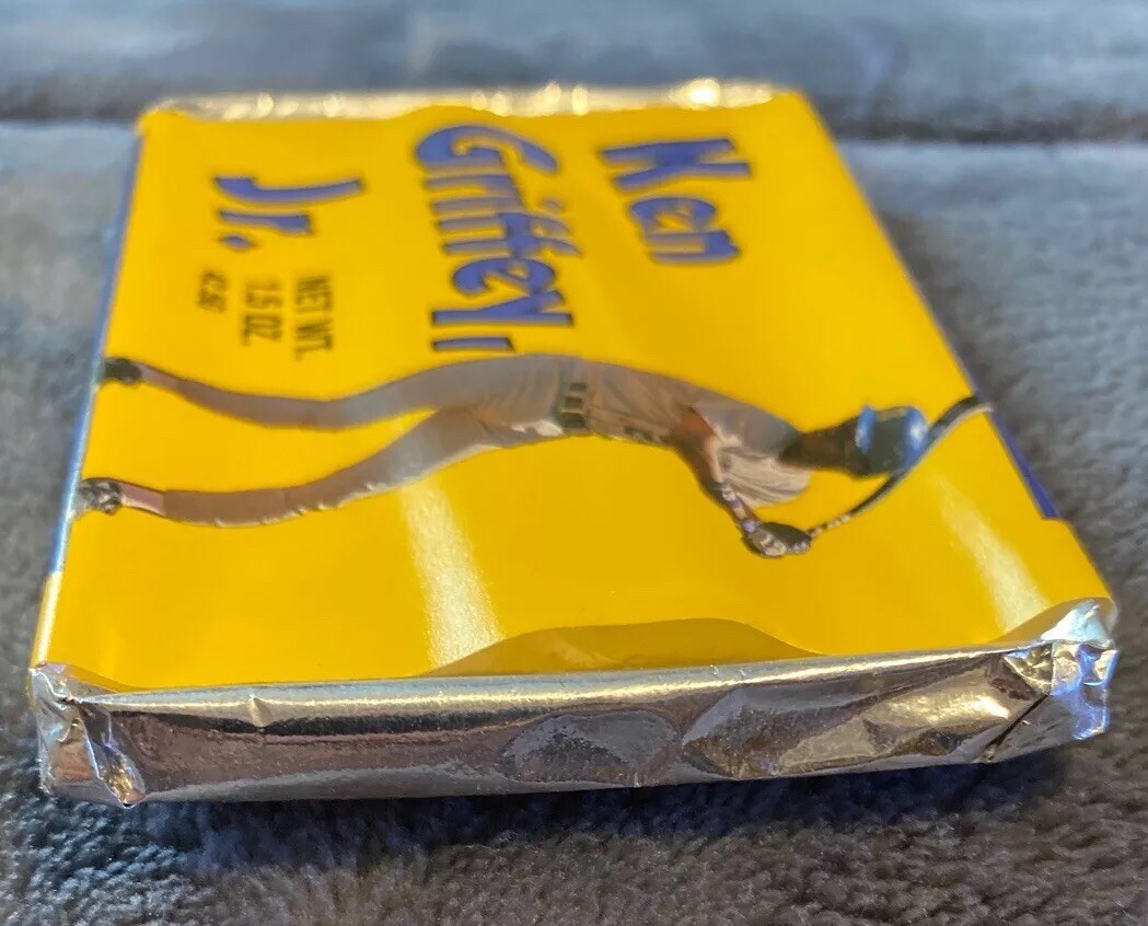 1989 KEN GRIFFEY JR ROOKIE CANDY BAR YELLOW WRAPPER IN TOP HOLDERMINT