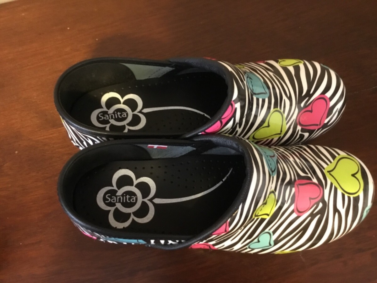 Sanita Professional Zebra Hearts Leather Clogs Shoes Size 38 Sanita Professional Zebra Hearts Leather Clogs Shoes Size 38