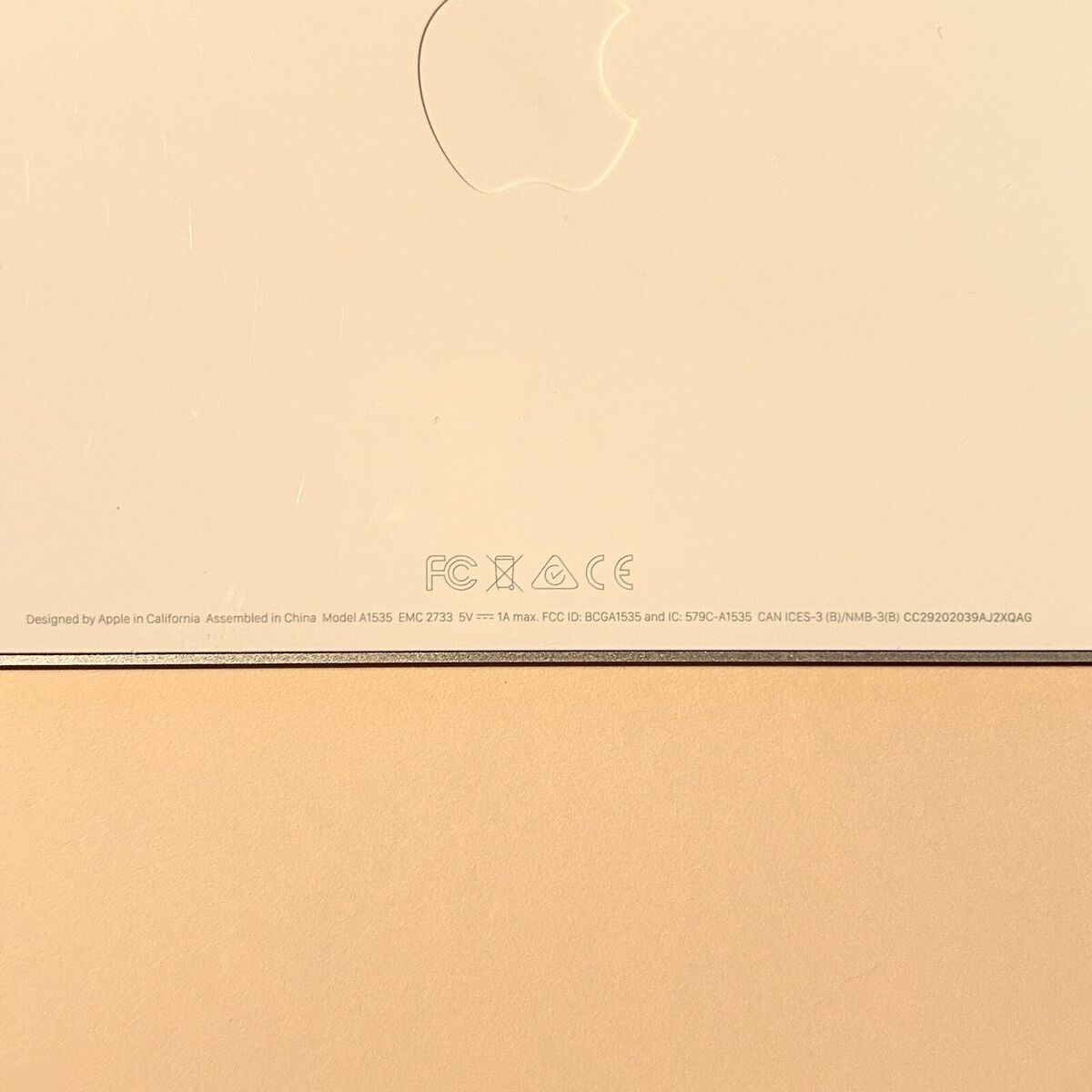 Apple Magic Trackpad A1535 White Multi-Touch Surface Apple Magic Trackpad A1535 White Multi-Touch Surface