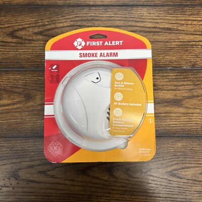FIRST ALERT Battery Powered Smoke Alarm Detector w/ Battery New Meets Standards