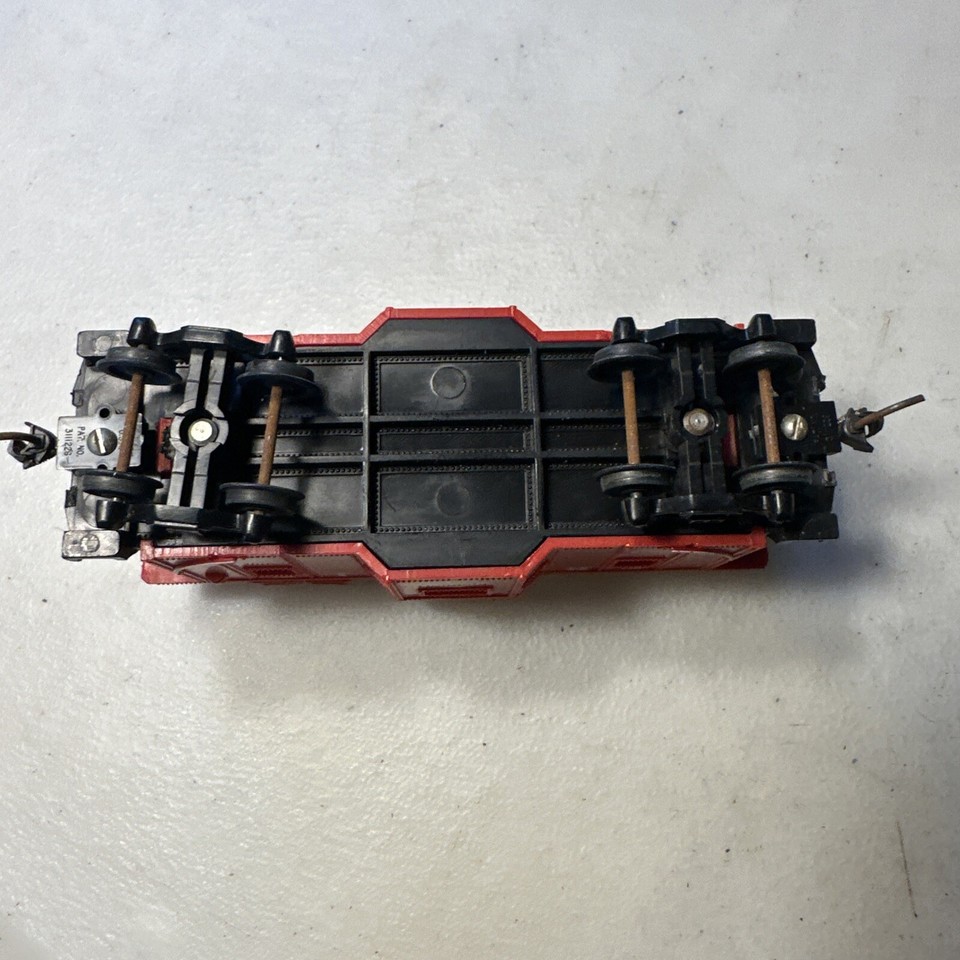 lot of 7 cabooses, Conrail, Union Pacific, San Francisco, Erie