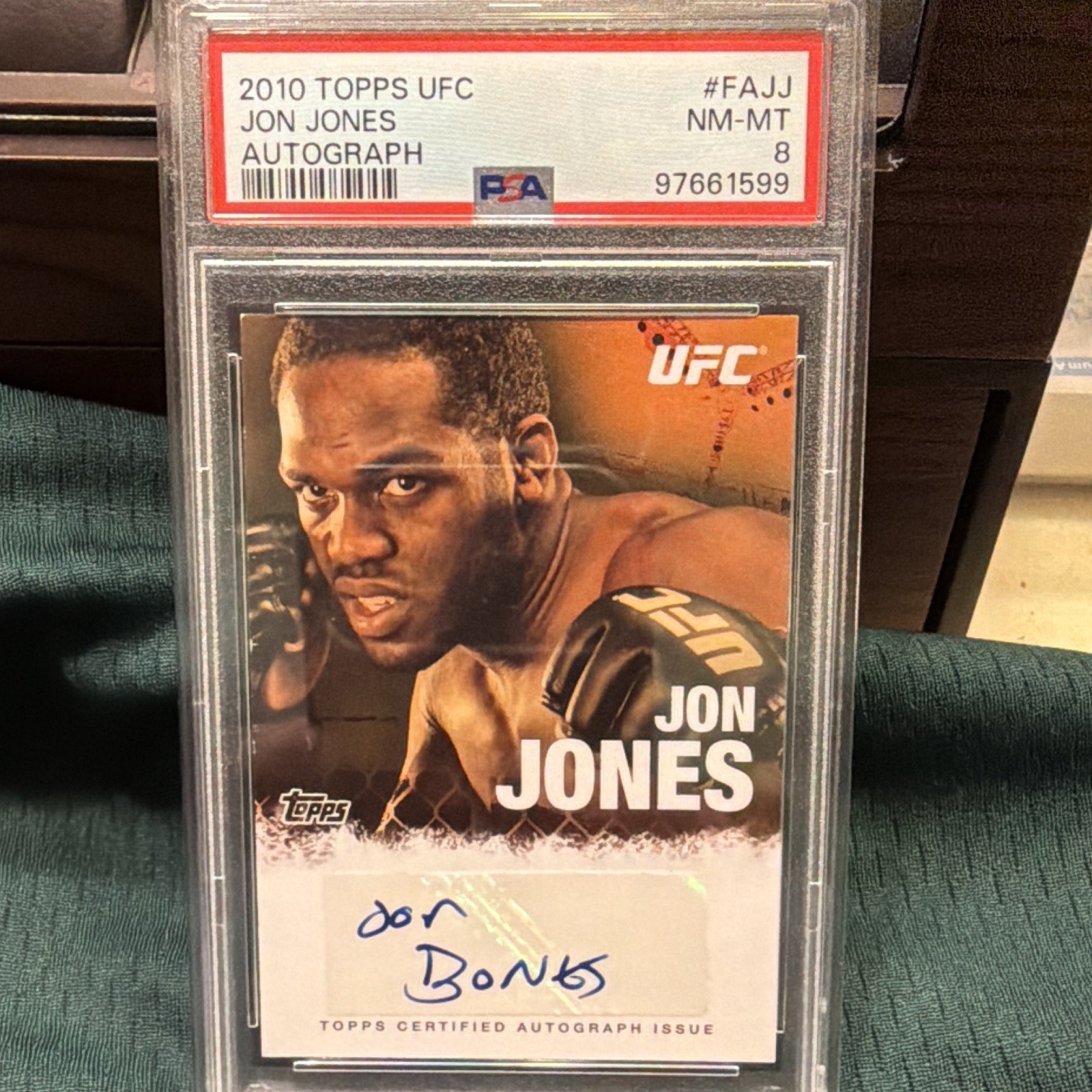 Topps 2010 UFC Series 4 Jon Jones Rookie Autographs Auto #FA-JJ PSA 8