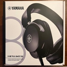 YAMAHA HPH-MT8 studio monitor headphones