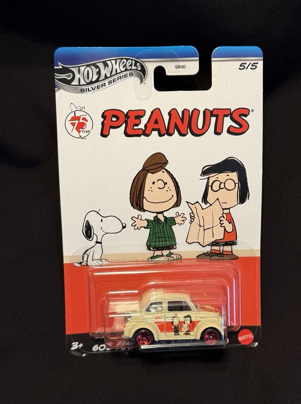 Mattel Hot Wheels Silver Series Peanuts Fiat (GDG83)  Die Cast Car NIP  Snoopy