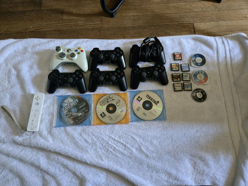 PS3, Xbox, Wii Controller Lot And Games Lot As Is Defective - Picture 1 of 7