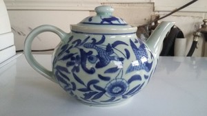 ANTIQUE Chinese BLUE WHITE Porcelain KANGXI Marked - TEA POT - Carafe - Pitcher