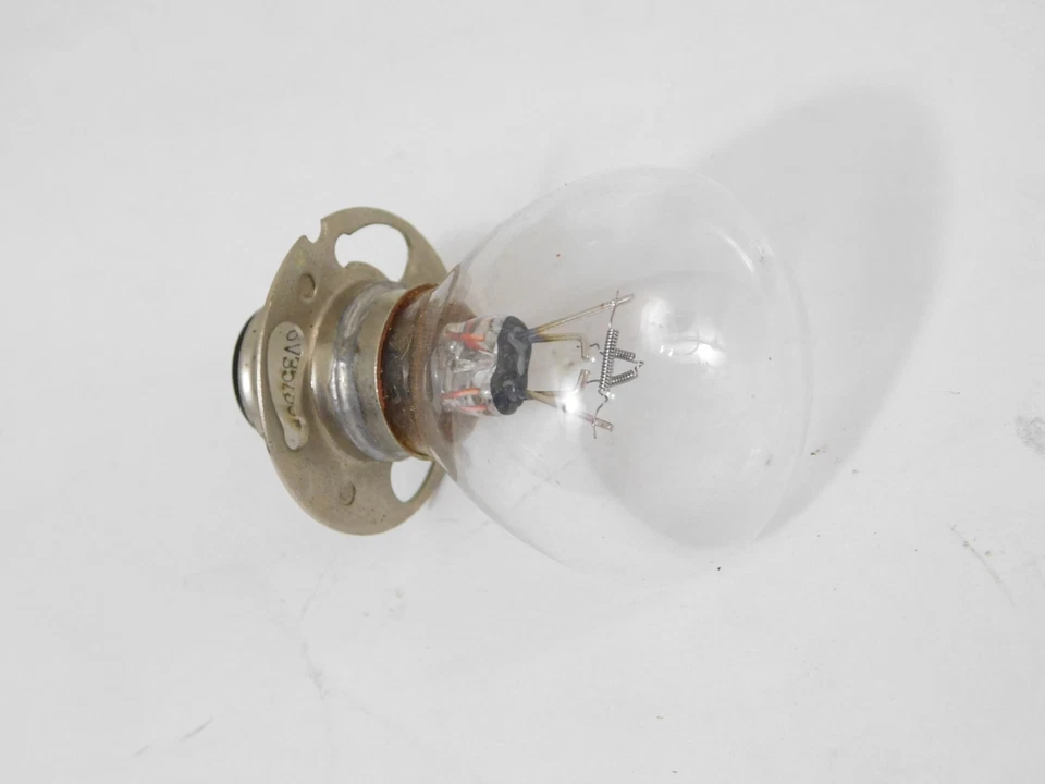 Nuevo de Lote Antiguo 1975-76 Original Kawasaki KT 250 KT250 Bombilla Faro 6V 35/35W OEM 92069-078 Foto 3 de 3