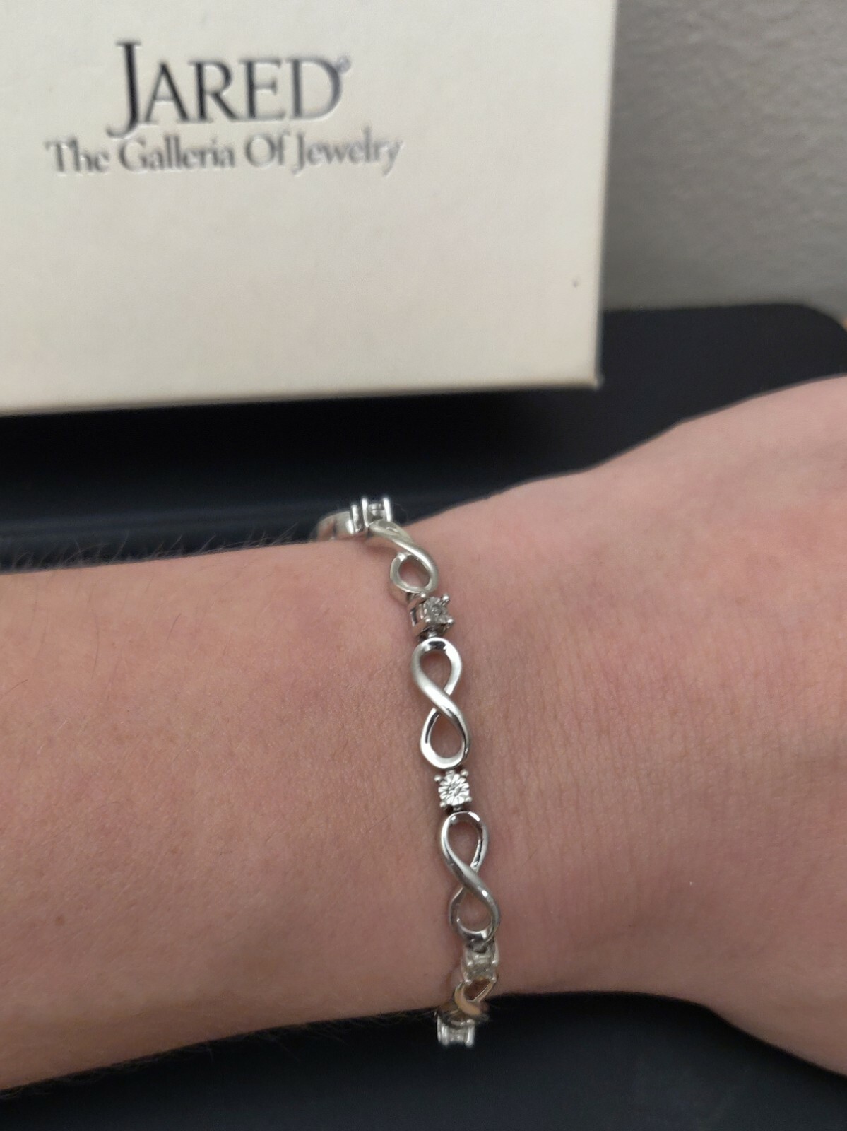 Infinity Bracelet Jared 2025