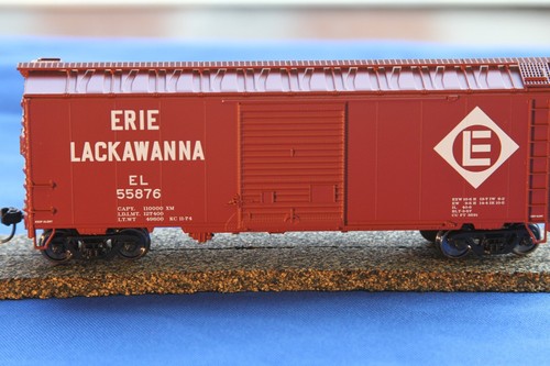 Coche de carga soldado escala Ho Walthers MainLine 910-2256 Erie Lackawanna 55876 40' ACF | Zustand: New