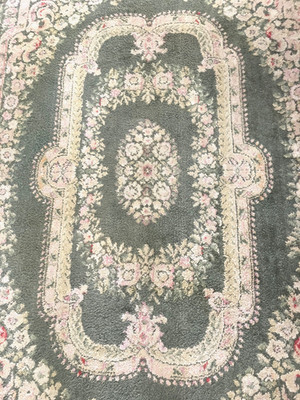 44'' x72'' Antique Silk Oriental RUG | Damaged in Need of Repair | Gorgeous Design