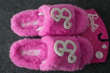 Barbie Pink Fuzzy Pearl Logo Indoor/Outdoor Memory Foam Slippers Kids Youth 3